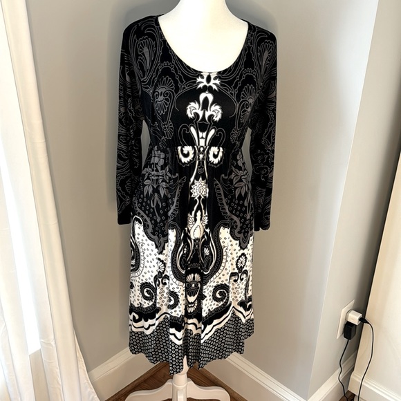 Soma Empire Waist Patterned Dress with Pockets Large - Picture 1 of 7